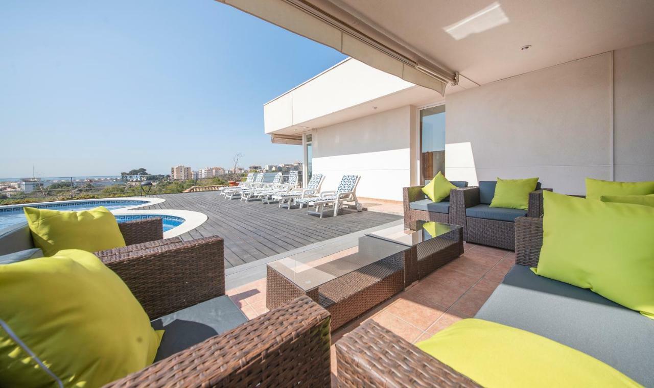 Villa Med Сиджес Экстерьер фото