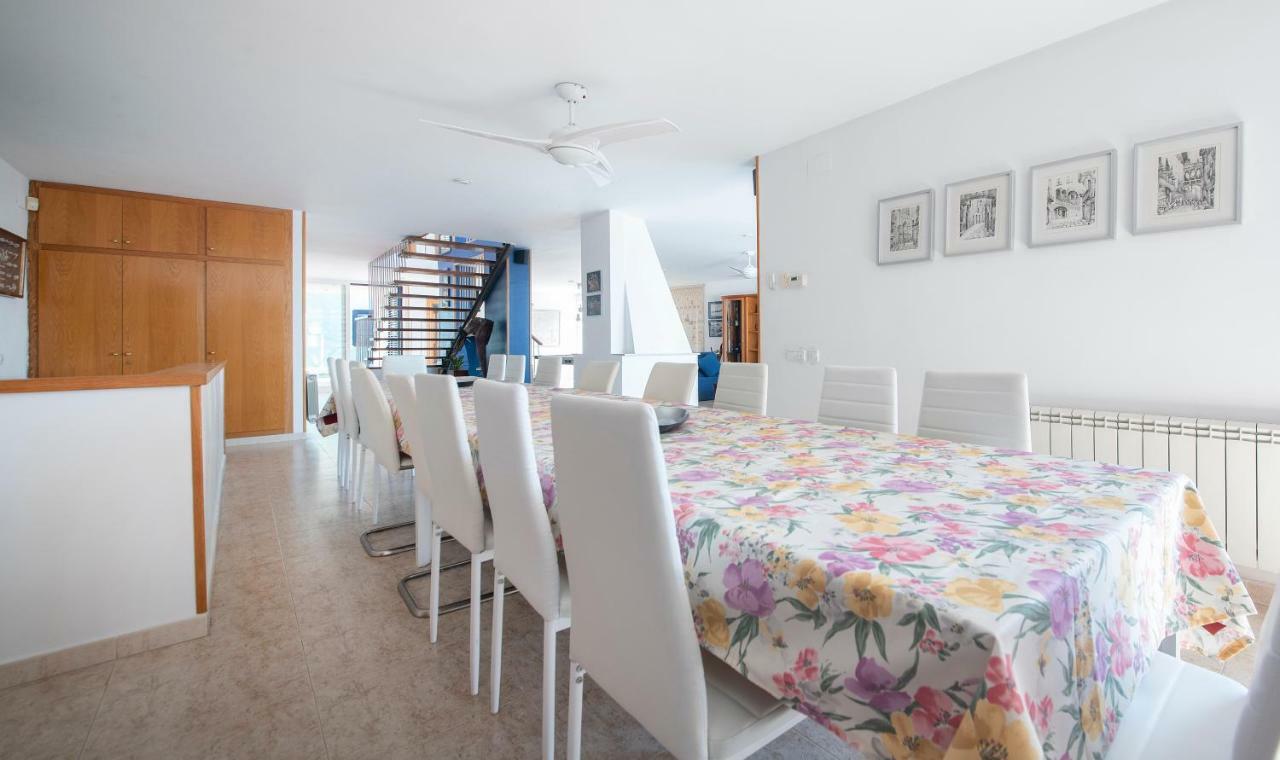 Villa Med Сиджес Экстерьер фото